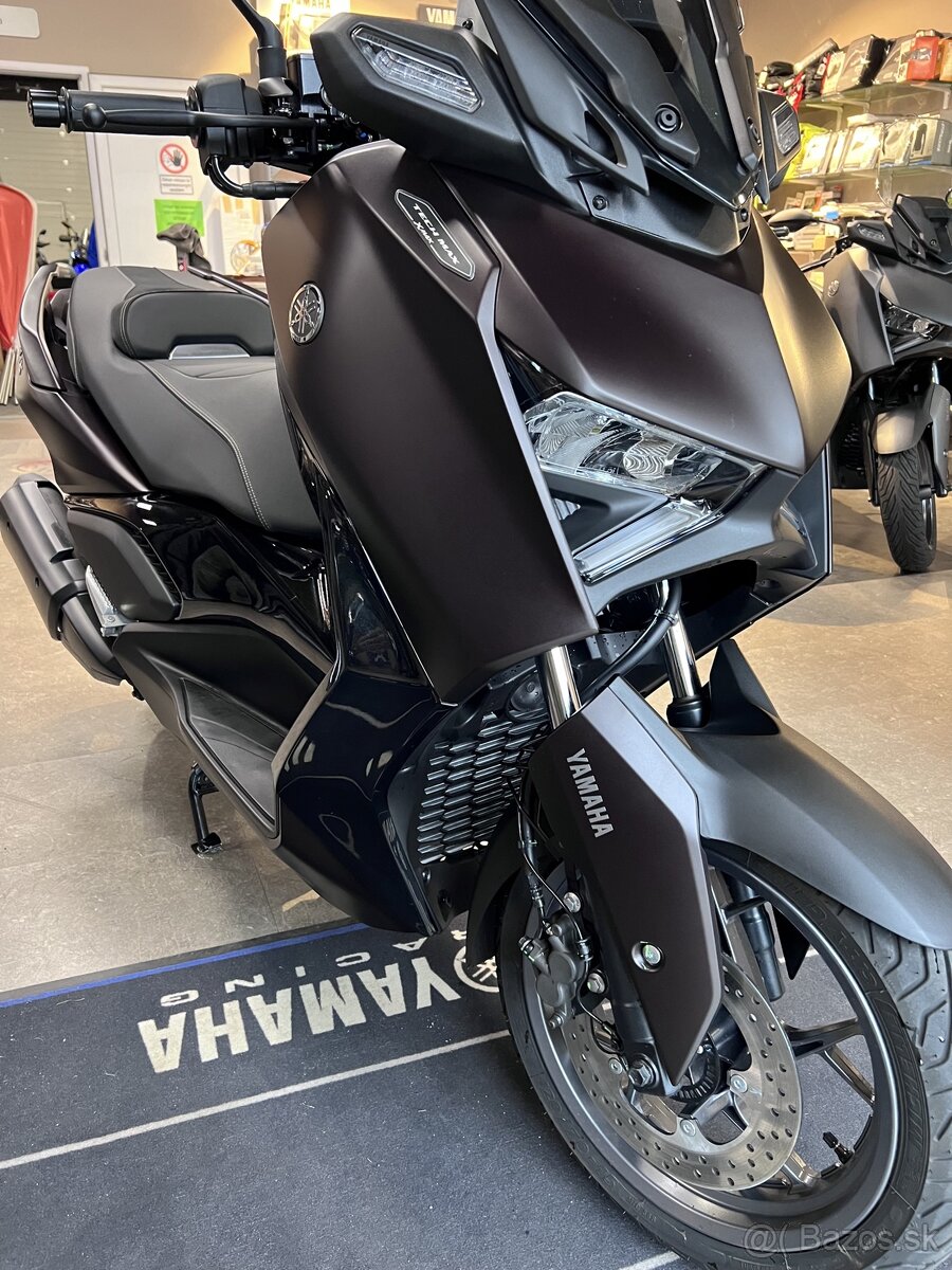 Yamaha XMAX 300