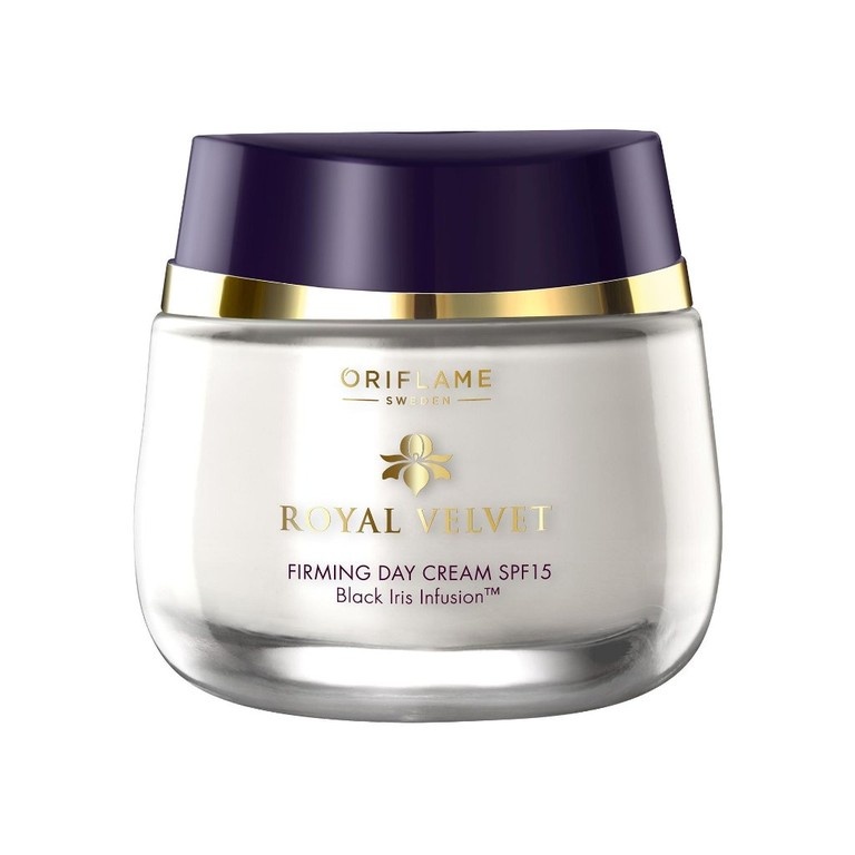 Spevňujúci denný krém Royal Velvet Oriflame