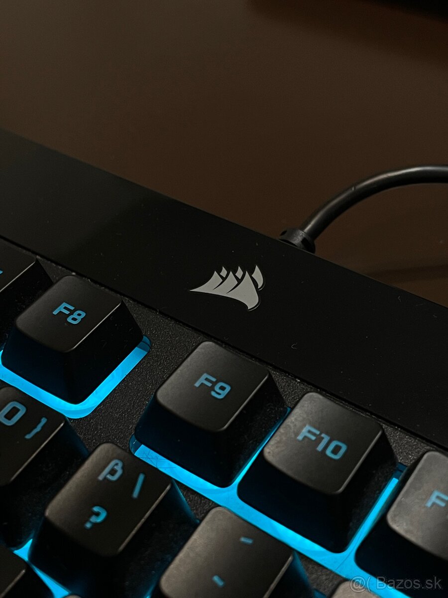 Herná klávesnica Corsair K55 RGB