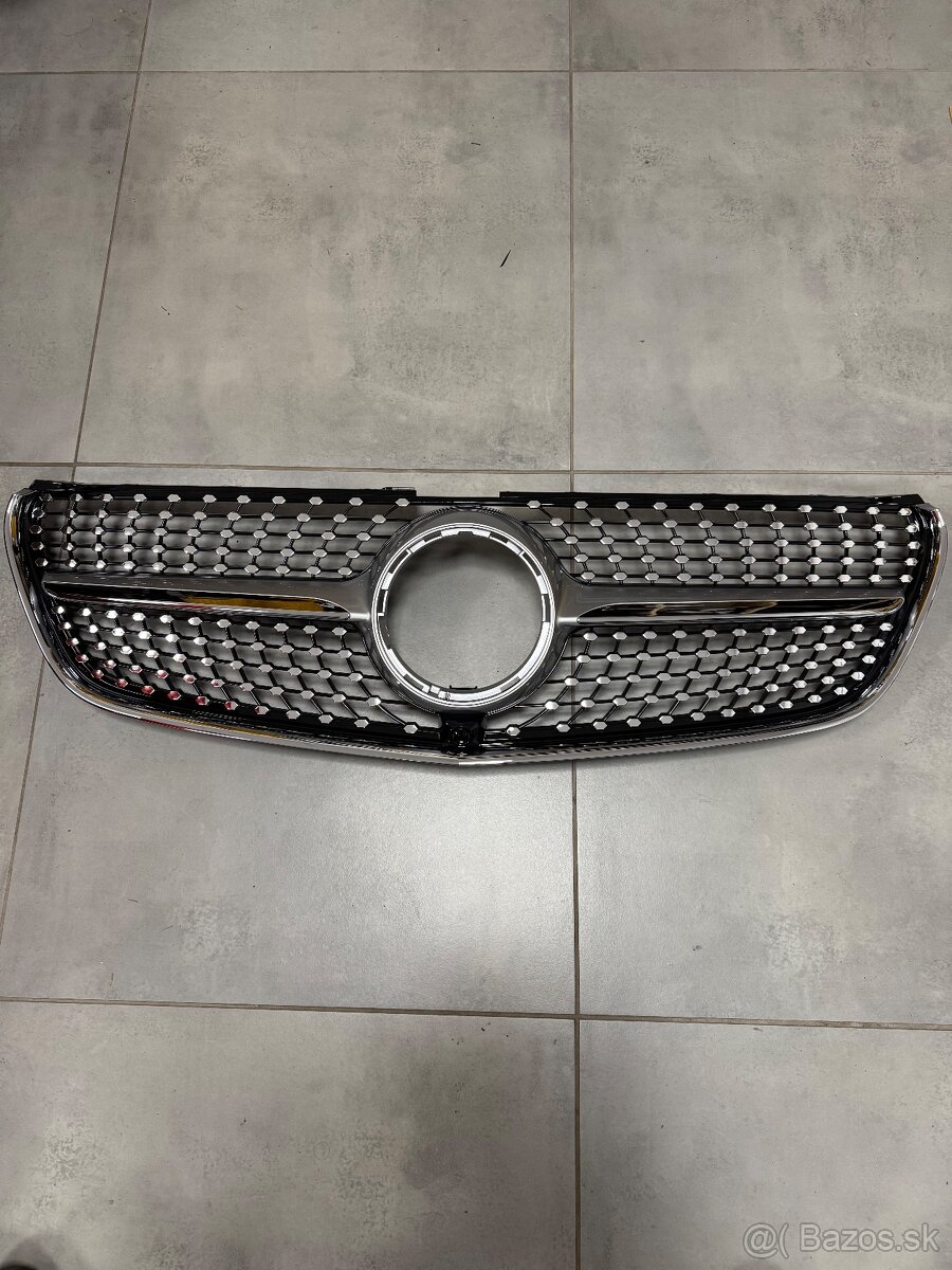 Predna diamant maska pre Mercedes V-trieda W447