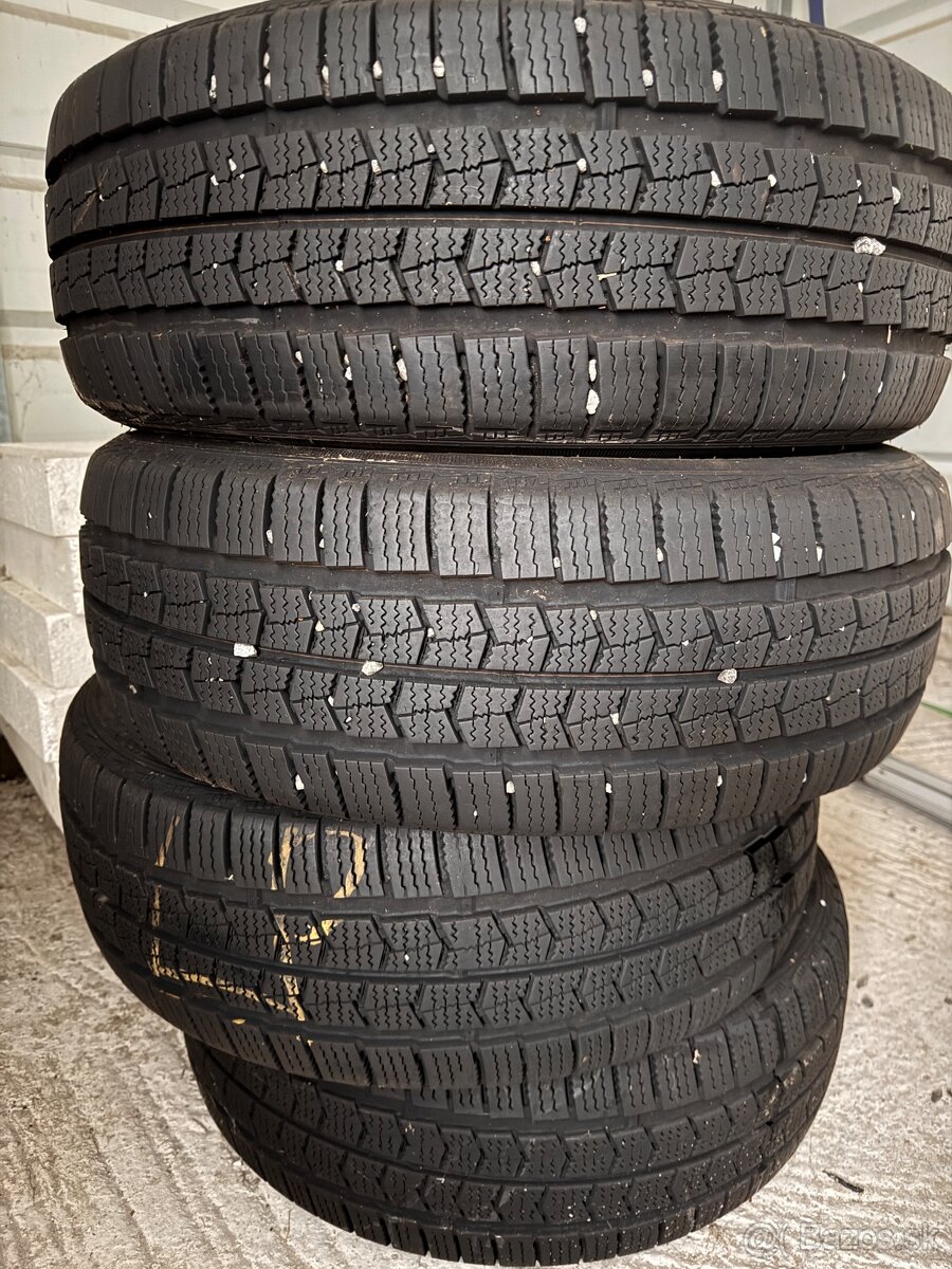 215/60R16C