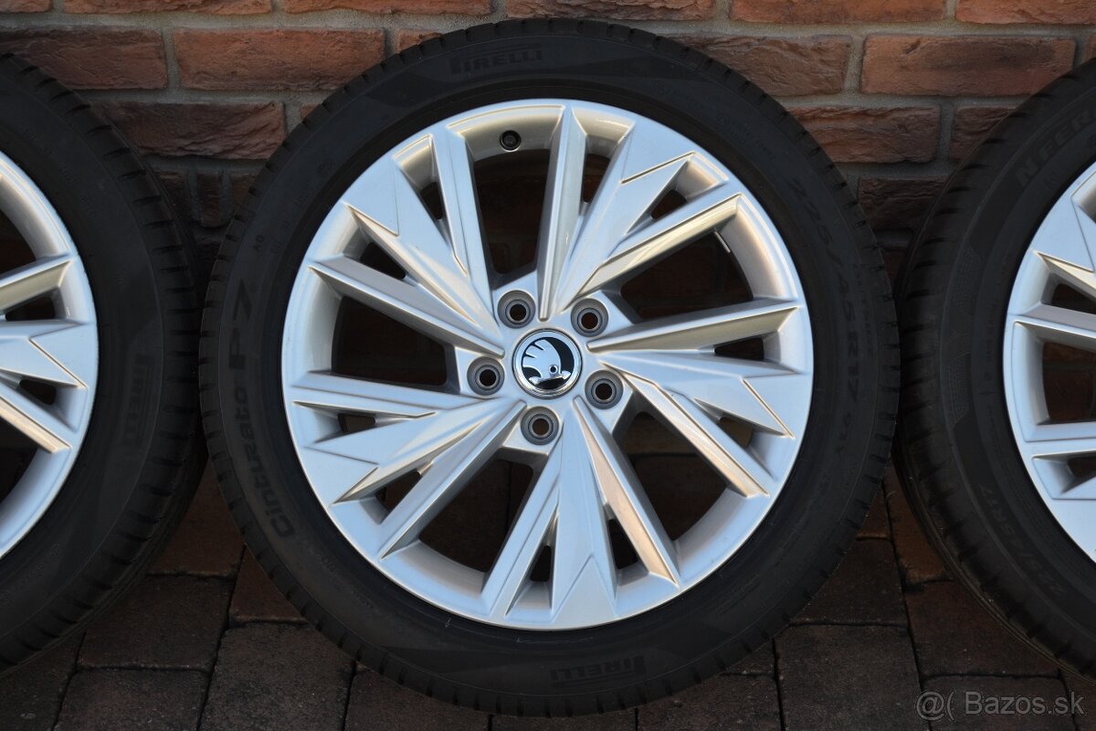 5x112 R17 Letna sada Skoda Octavia 3/4 +225/45 R17 Pirelli