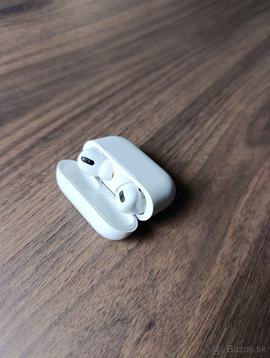 Airpods PRO  (v záruke)