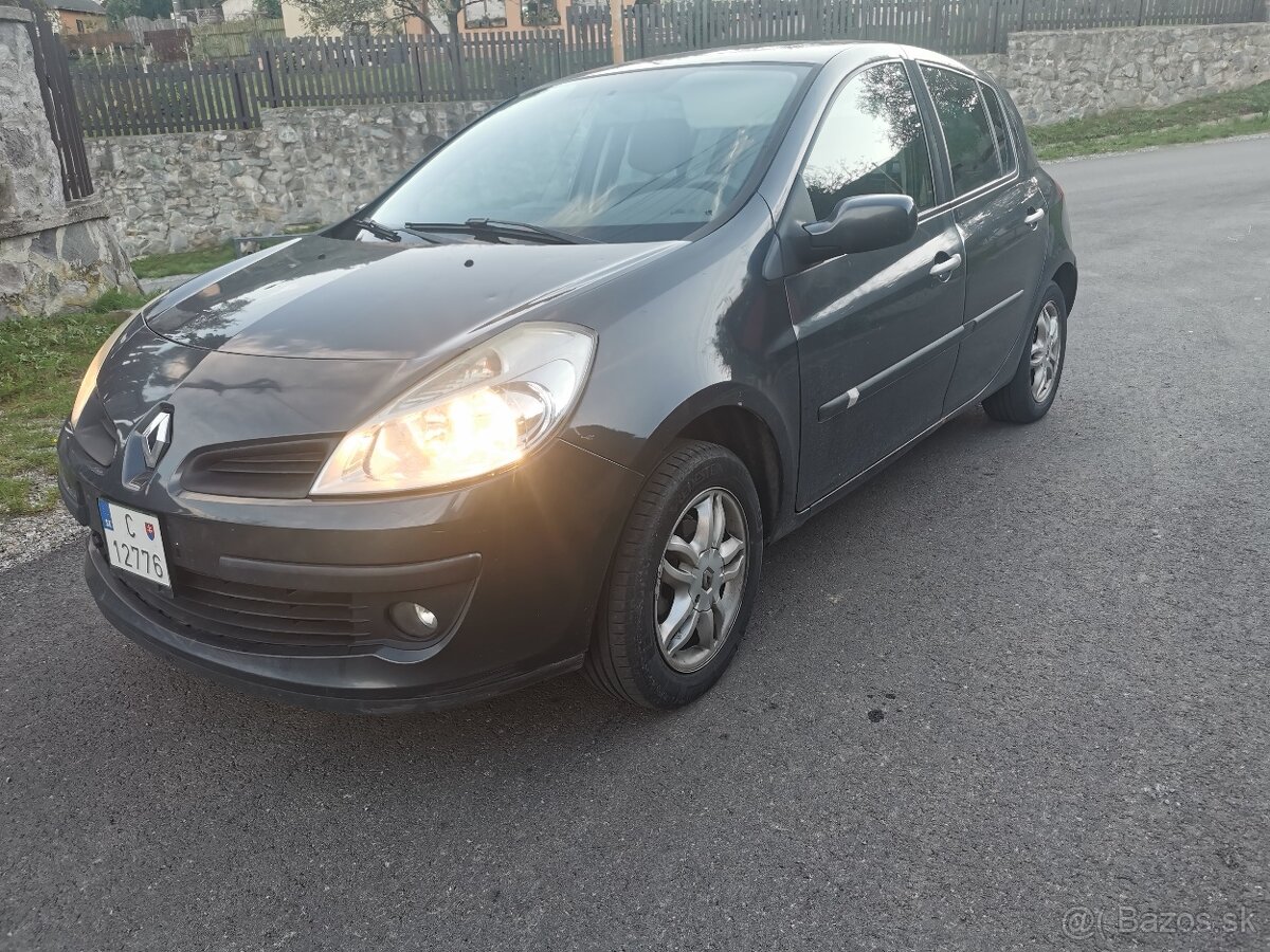 Renault clio 1,5 tdci rok 2008