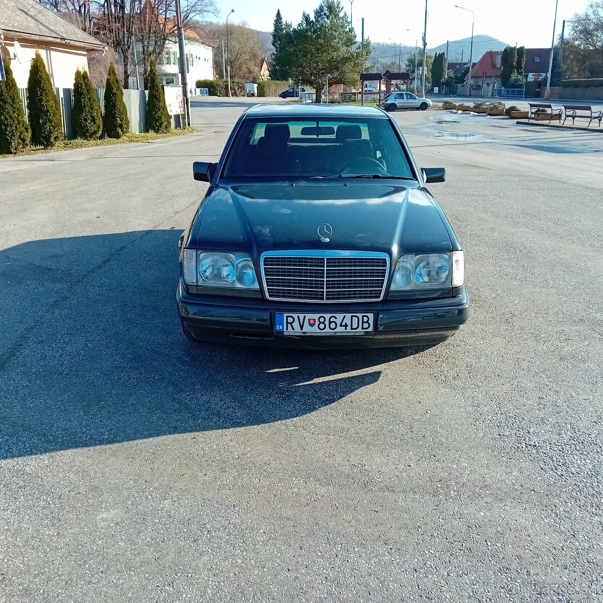 Mercedes-Benz w124 250d 83kw