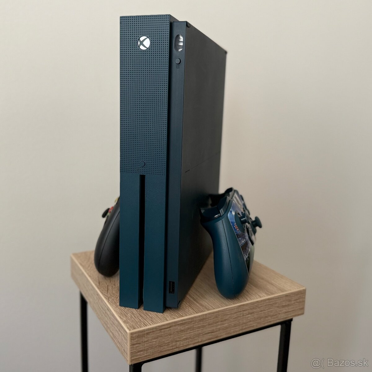 Xbox One S 500GB + 2x ovládač