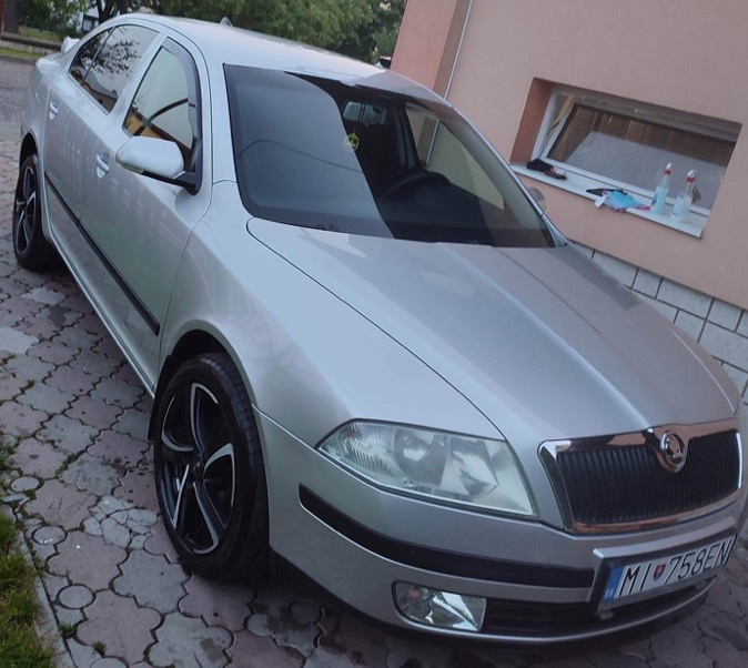 Predam skoda octavia 2