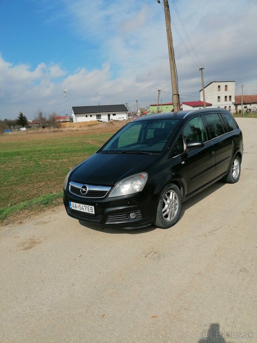 Zafira b 1,9ctdi 88kw 6kvalt 7miestna