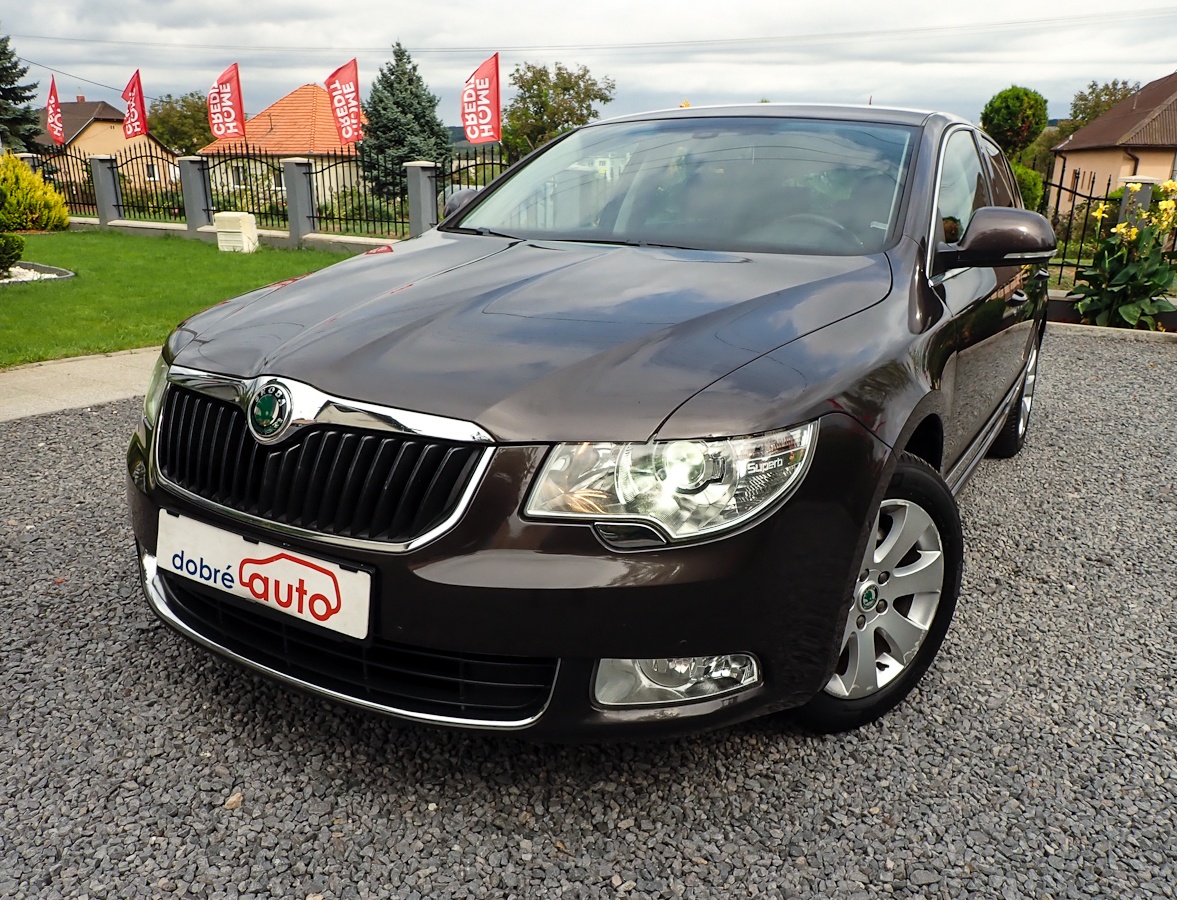 ŠKODA SUPERB 1.8TSI DSG ELEGANCE - 117tis km - NAVI,KOŽA,STK