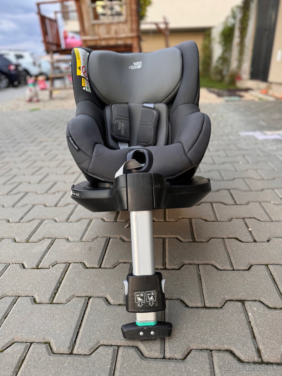 Autosedačka Britax Romer Dualfix M iSize Cosmos black