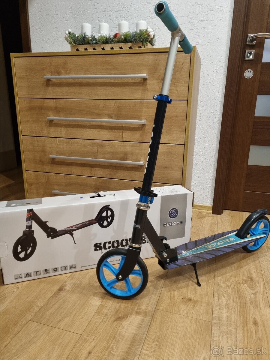 Kolobežka SCOOTER