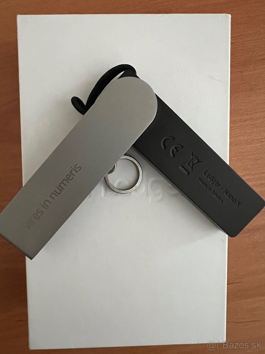 LEDGER Nano X