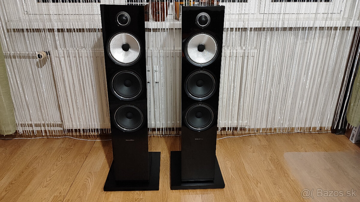 Bowers & Wilkins 703 S2