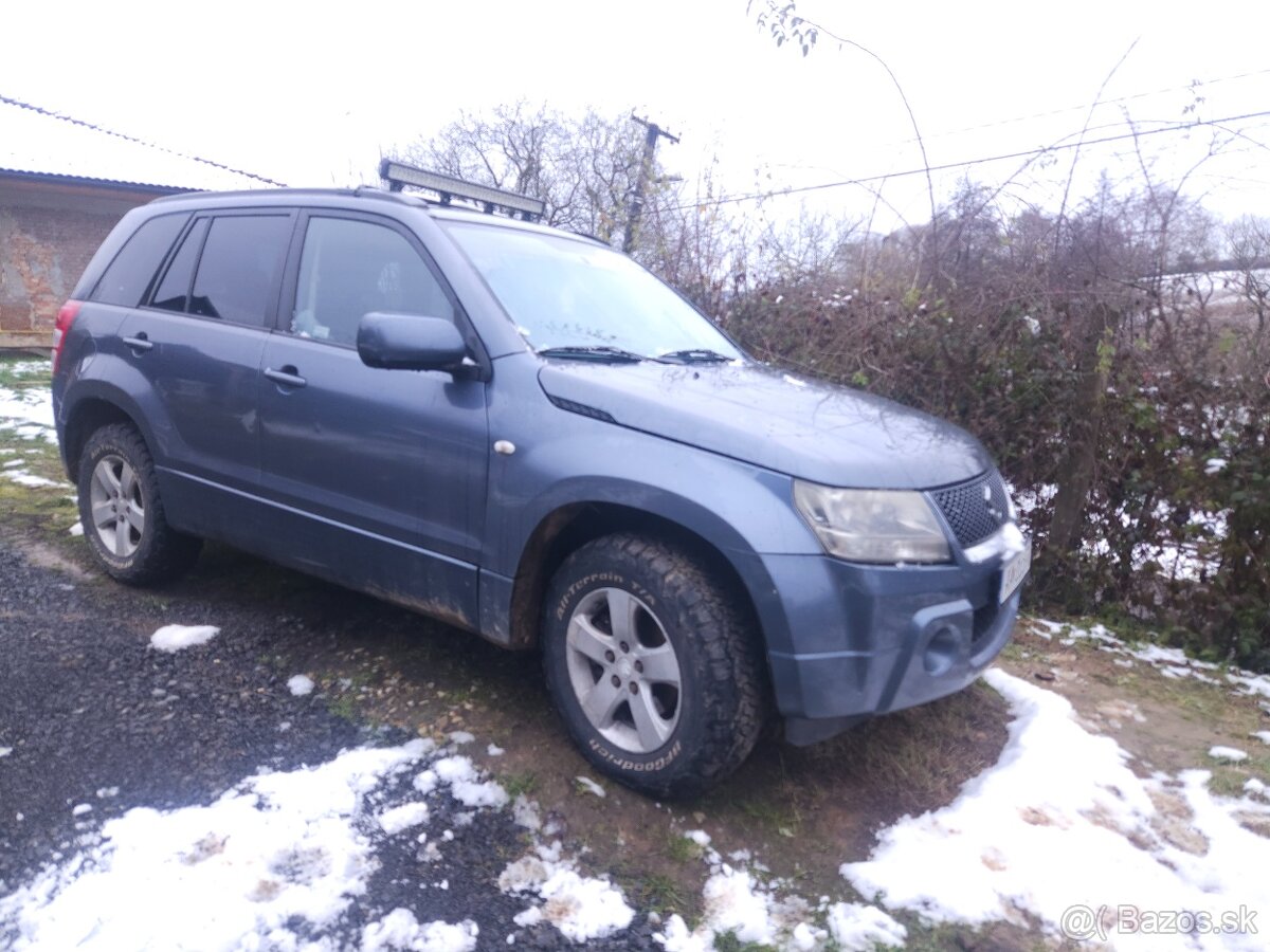 Predám na náhradné diely Suzuky Grand Vitara 1.9