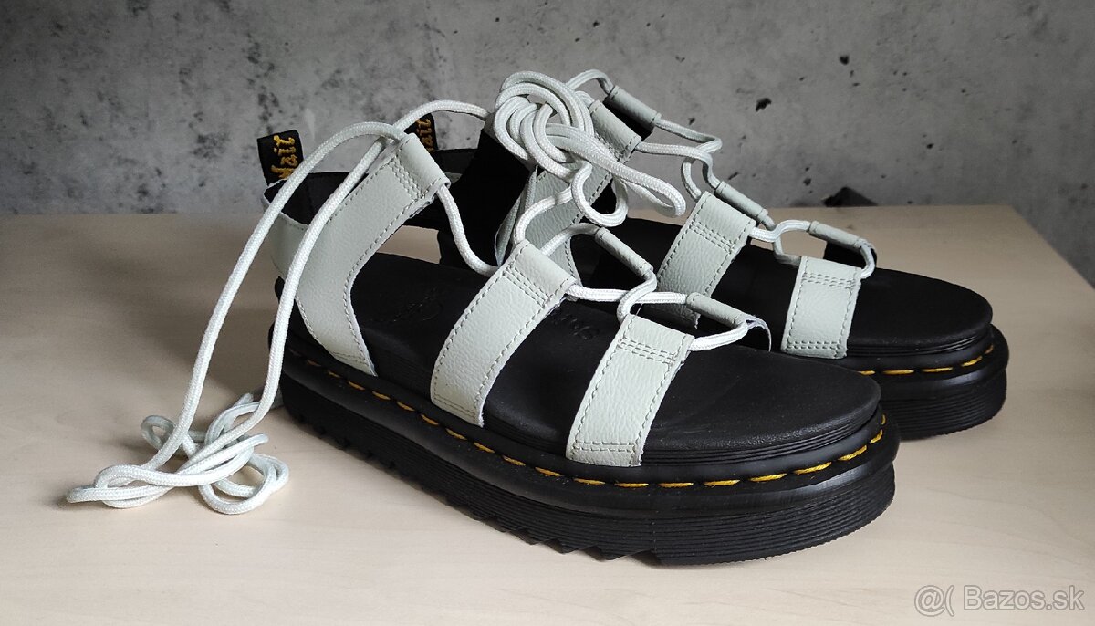 Dr. Martens Nartilla EU40