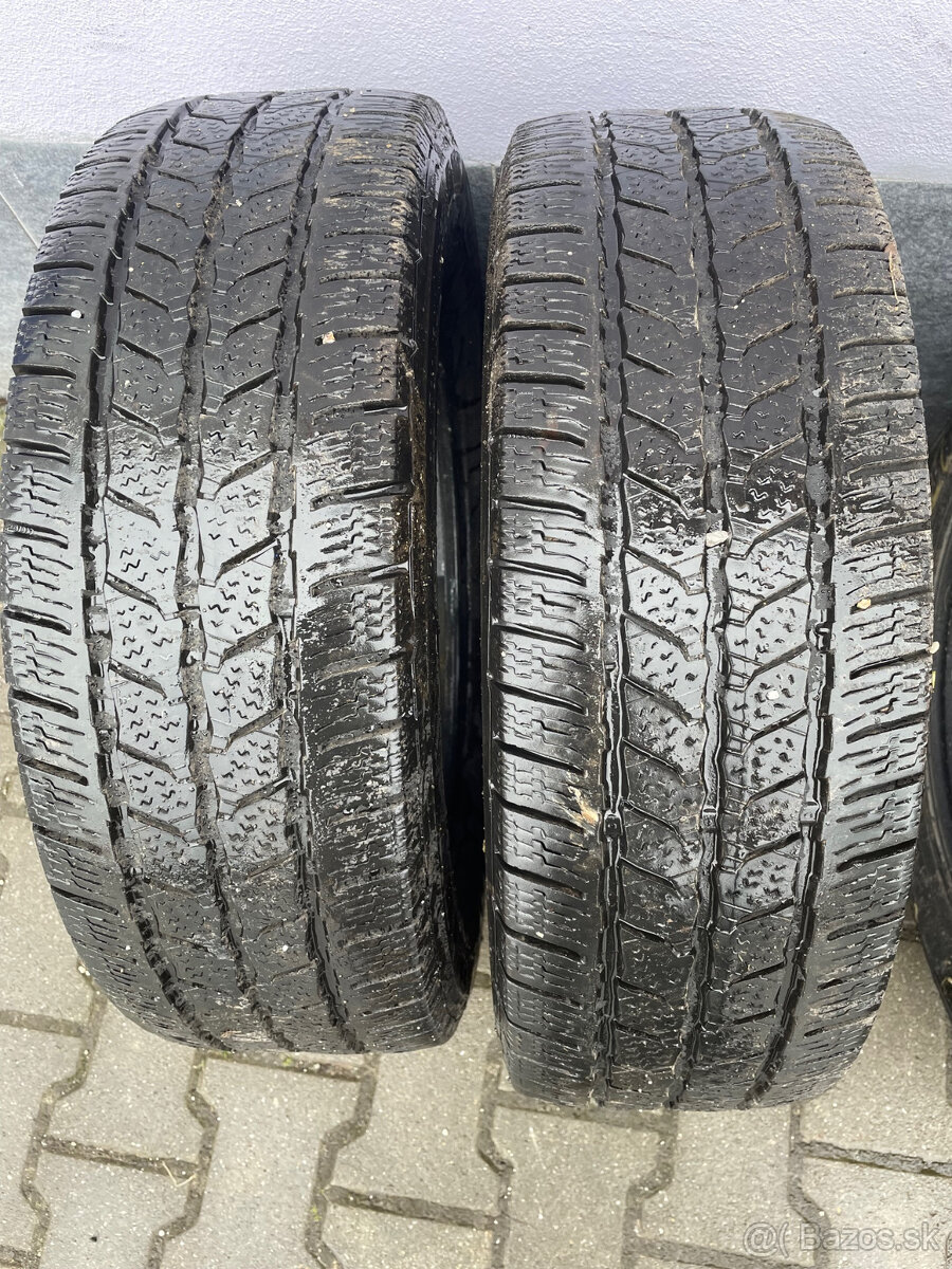 205/65 R16C Continental (zimné)