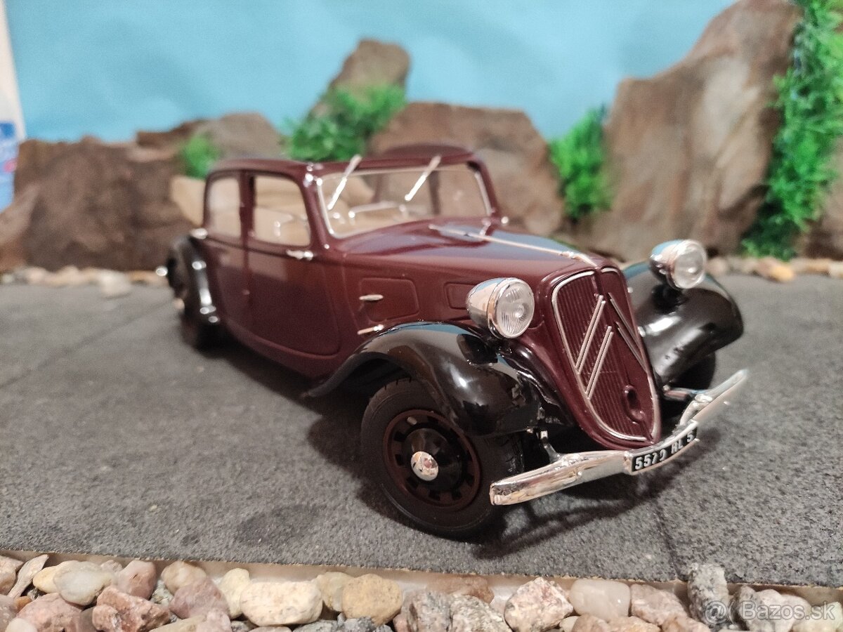 Prodám model 1:18 Citroen 11B traction 1938