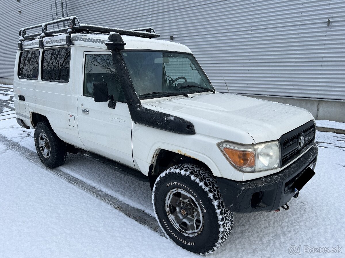 Toyota Landcruiser HZJ 78, 4x4, tažné 3500 kg