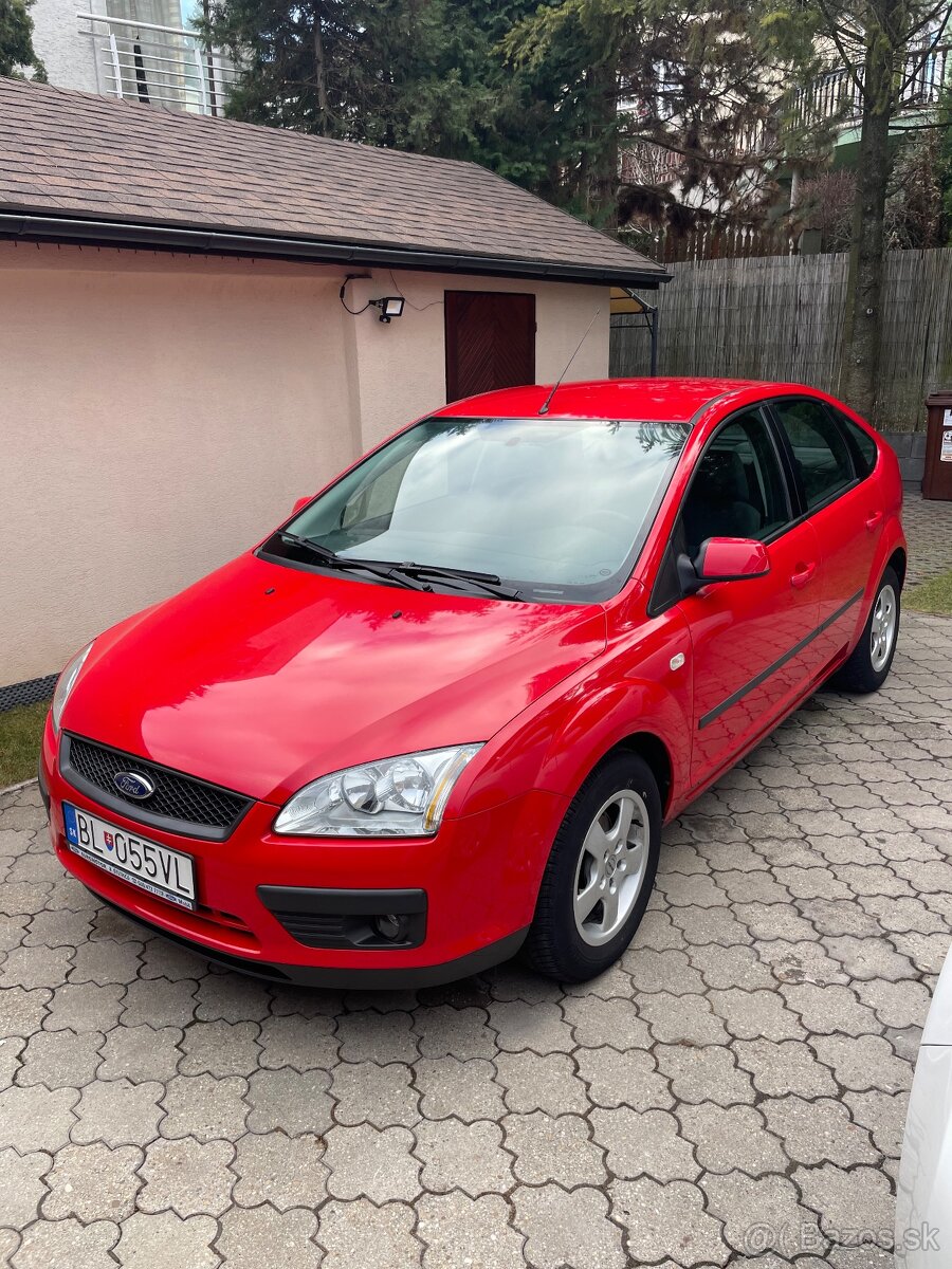 Ford Focus 1.4 benzin ULOŽENKA