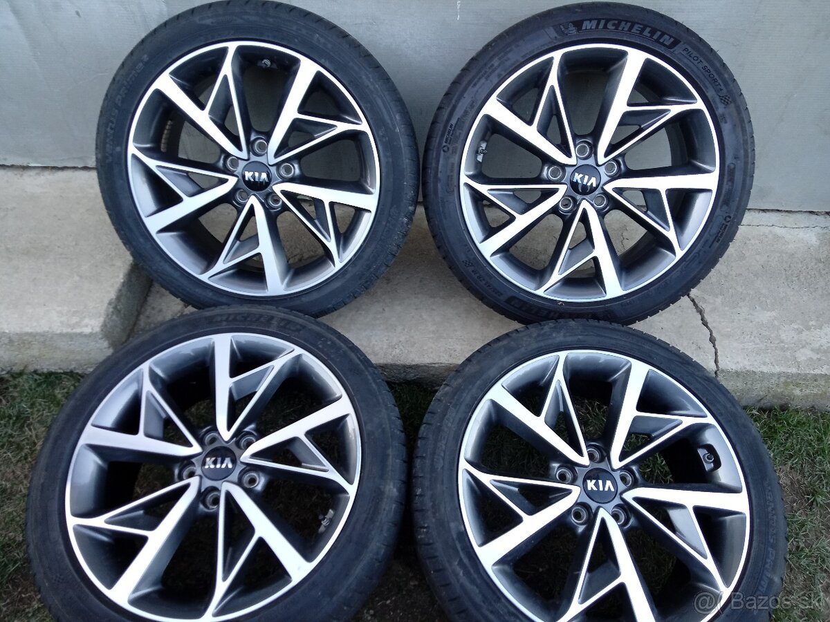 KIA optima,carens 18"225/45 R18 letná sada