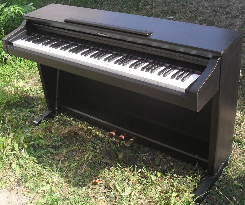 Digitální piano Technics PX224