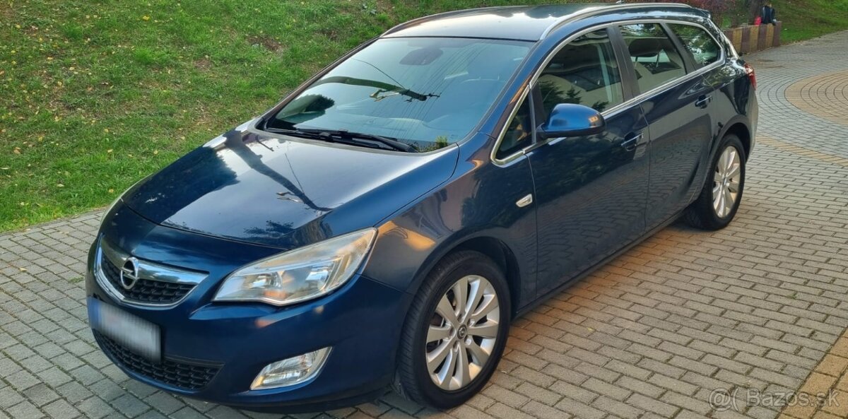 Opel Astra Sport Tourer 1.7CDTi 81Kw ECOTEC R.v.6/2012