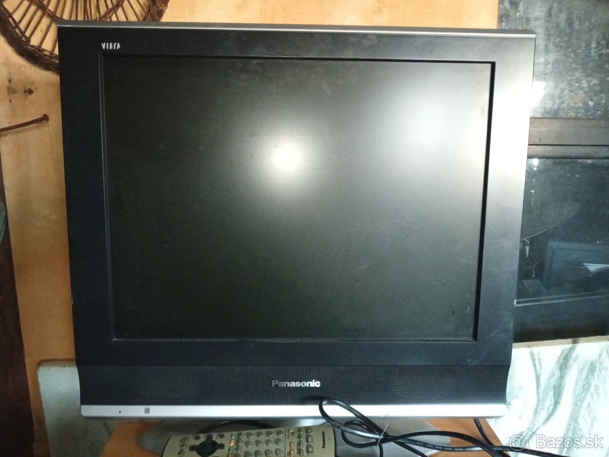 Predám lcd televízor Panasonic TX-20LA80F