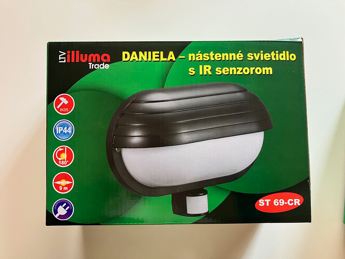 Nástenné svietidlá E27, 60 W, exteriér s IR senzorom 2 ks