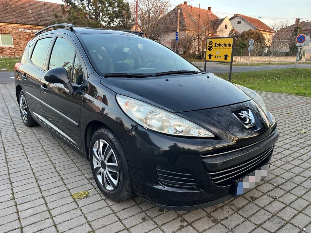 Peugeot 207 sw benzín. Najazd. 130 tis. km