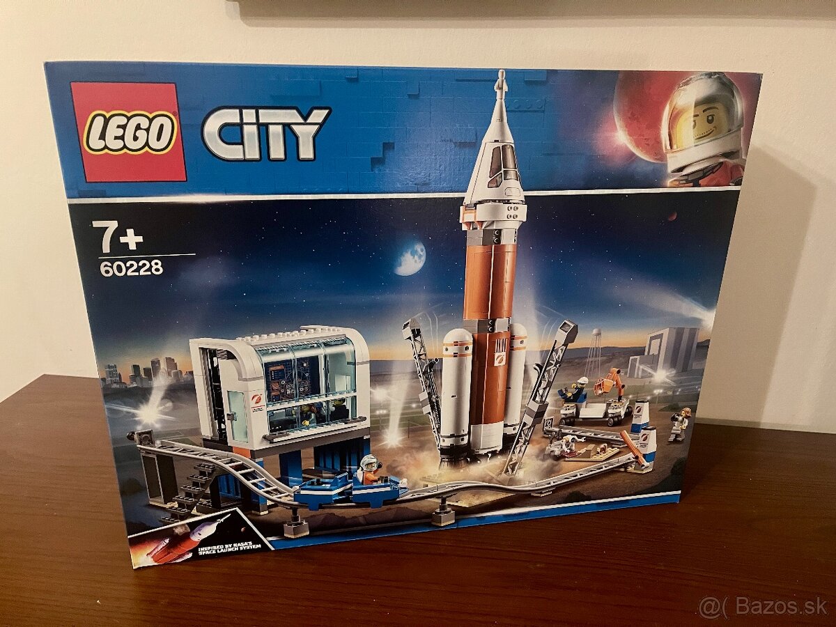 LEGO® City 60228 Štart vesmírnej rakety