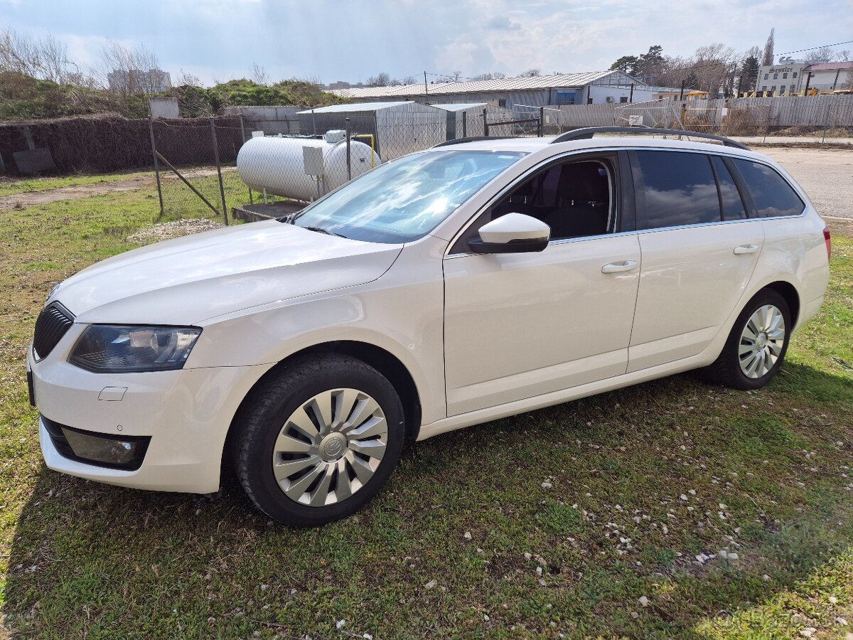 Škoda Octavia Combi 2.0 TDI Style DSG