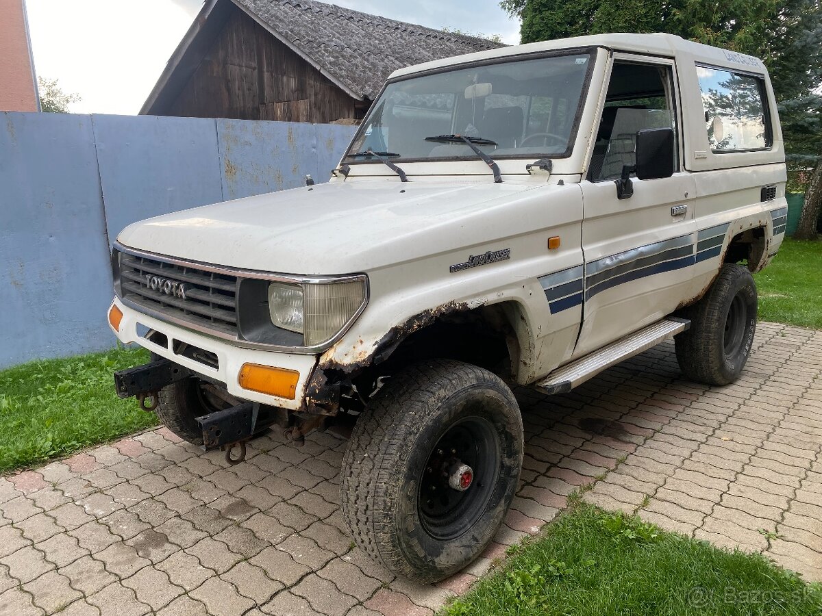 Toyota Land Cruiser KZJ73 LX 3.0 turbo