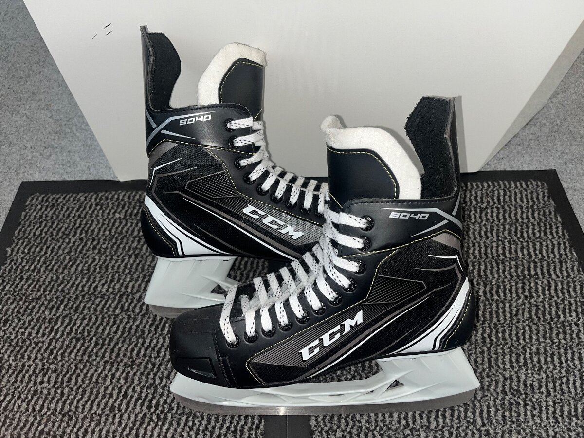 Brusle CCM Tacks 9040 vel. 10 / 45