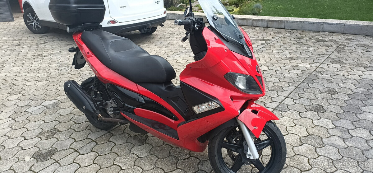 PREDAM GILERA NEXUS 300