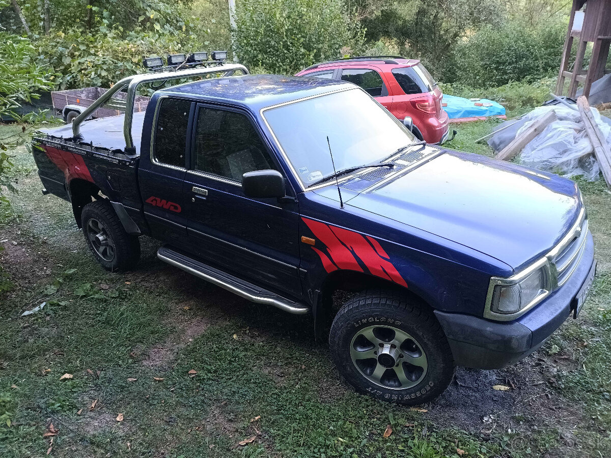 Mazda B2500 4x4