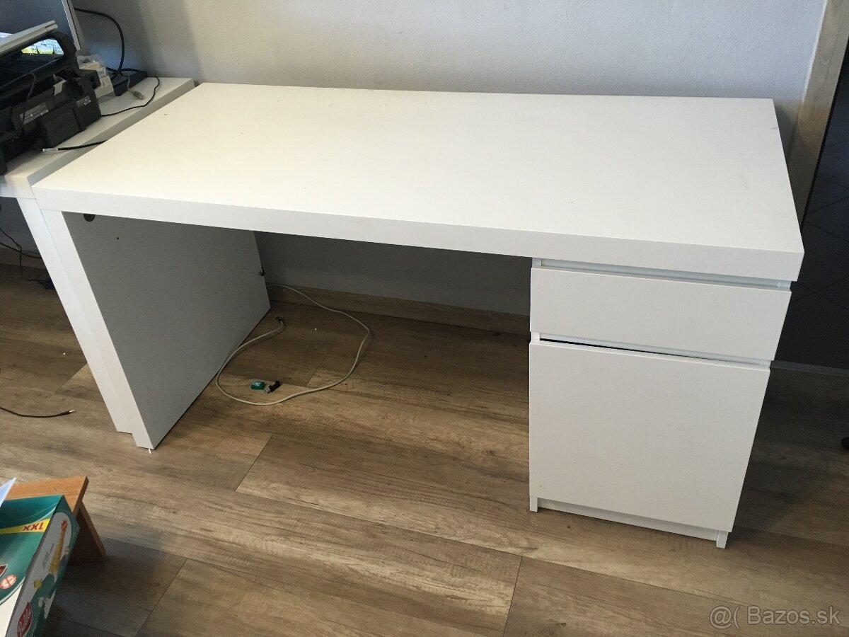 Pracovný stôl - IKEA Malm