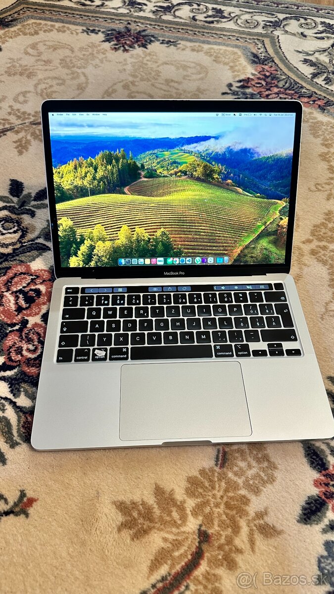 MacBook Pro (13-palcový, 2020, štyri porty Thunderbolt 3)