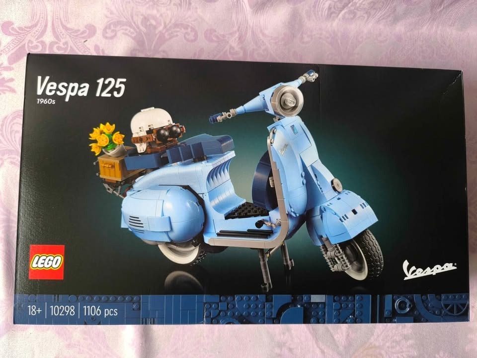 LEGO 10298 Vespa 125