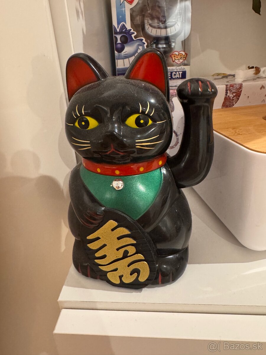 Čínska mačka maneki neko - symbol šťastia a bohatstva