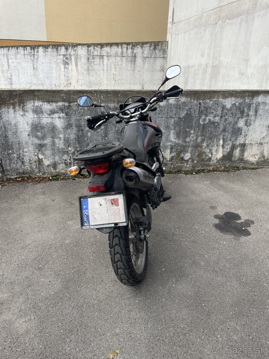 Suzuki dr125 sm 2009