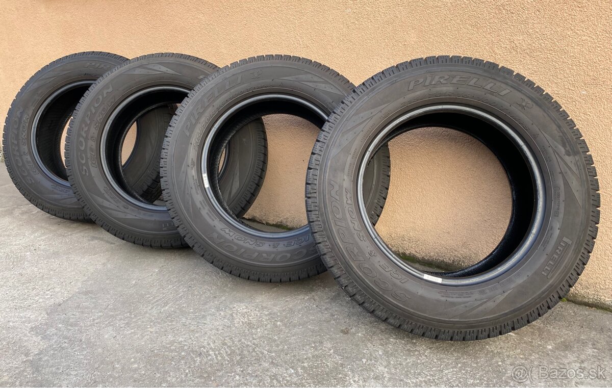 Sada zimných pneumatík PIRELLI 215/70 R16