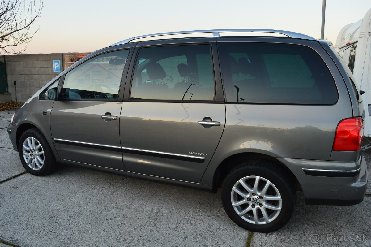 VOLKSWAGEN SHARAN 1,9 TDI 85kW AT5 7 miestne