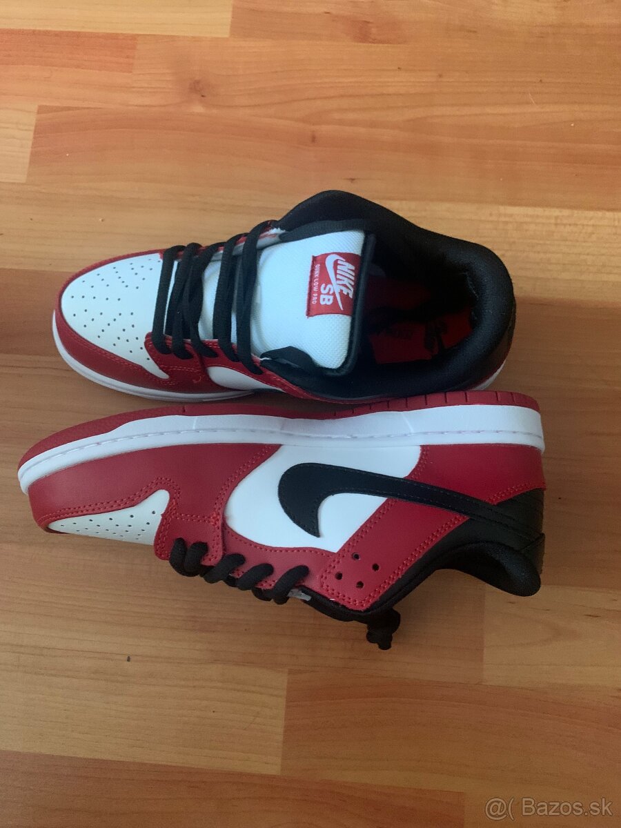 Nike SB Dunk Chicago EU 43