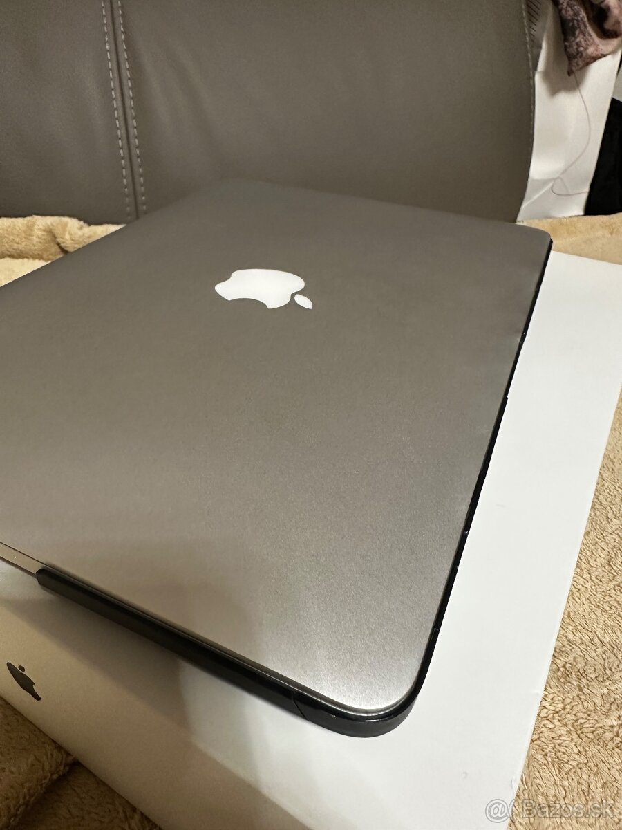 Macbook pro 13”