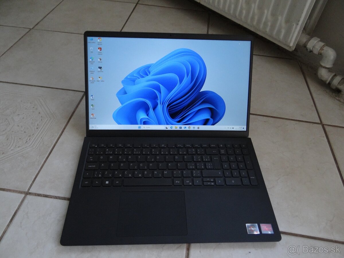 15.6" ASUS F555/ Core I5/ 16GB RAM/ 256GB SSD/ 2xGrafika