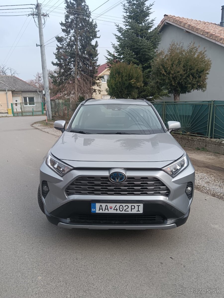 Na predaj: Toyota Rav4 2020 – Hybrid 4x4