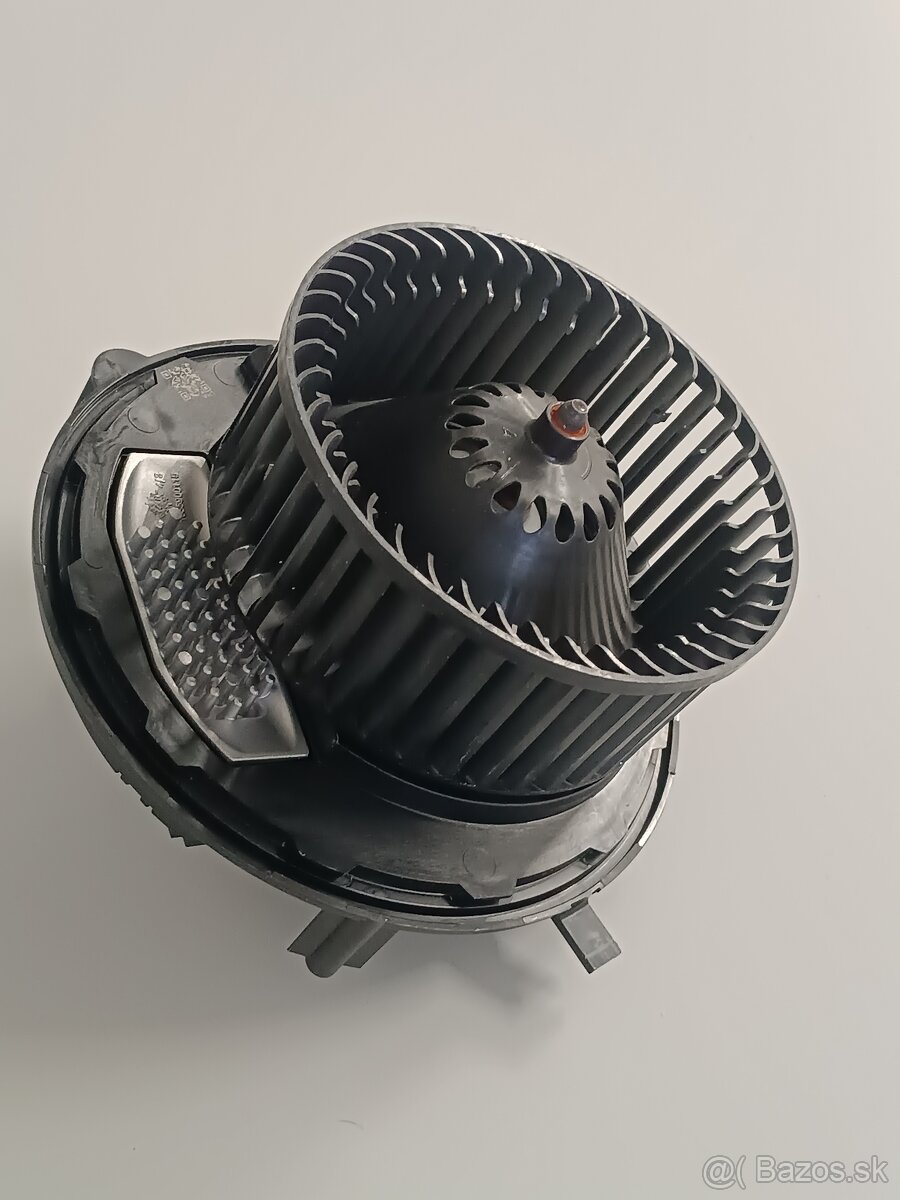 Ventilator kurenia VW skoda