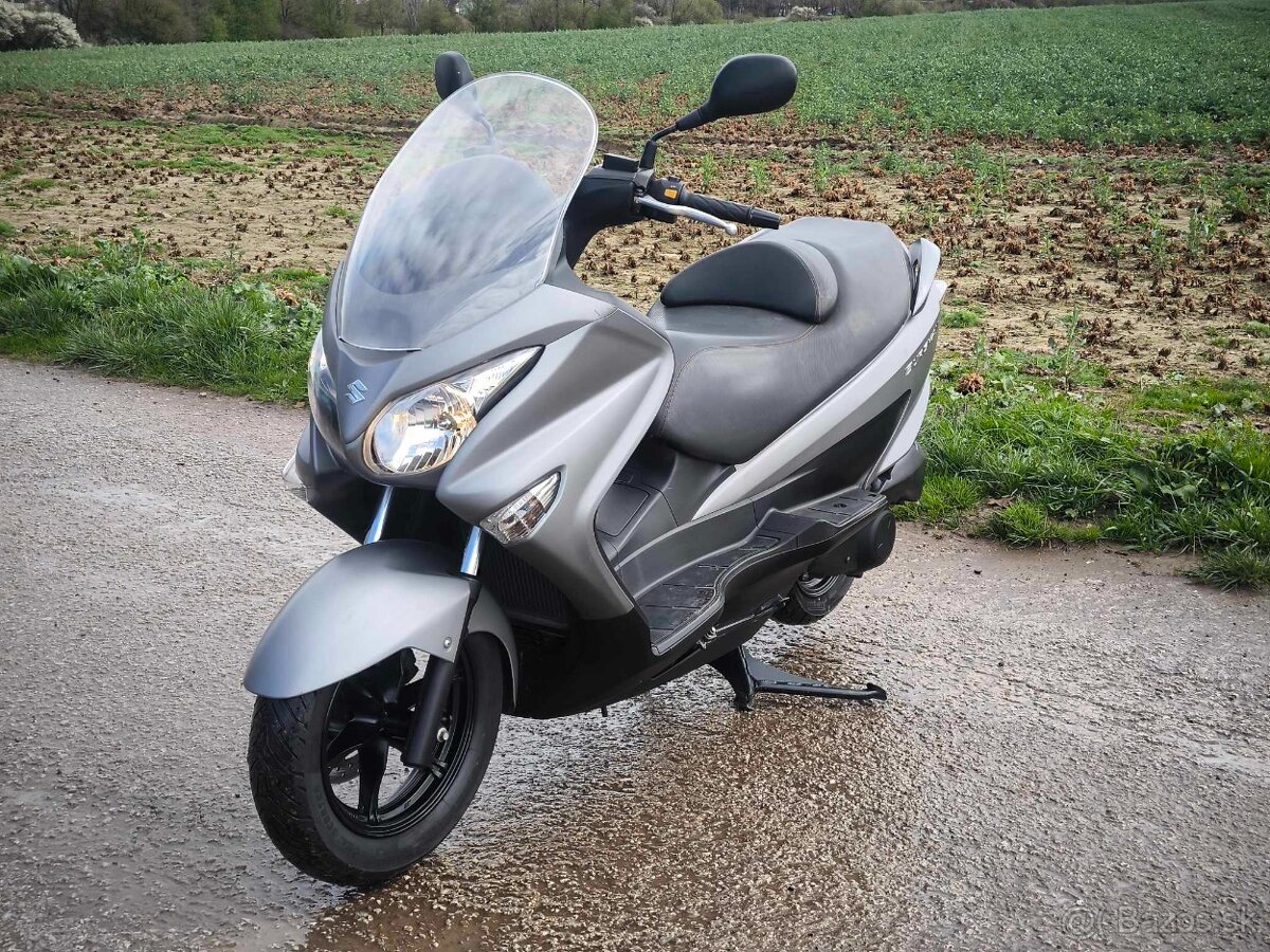 Suzuki Burgman 125cm r.v 2017