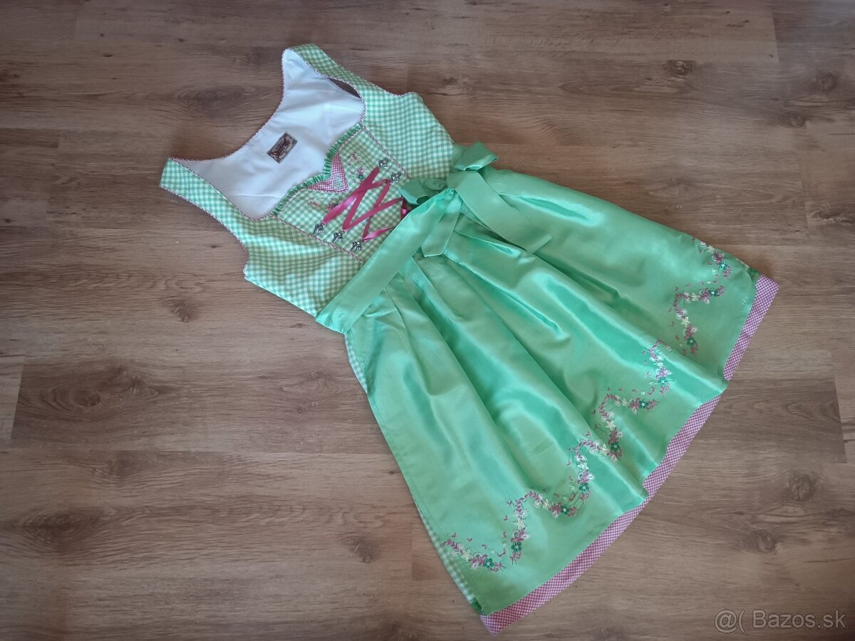 Bavorský kroj Dirndl v.44