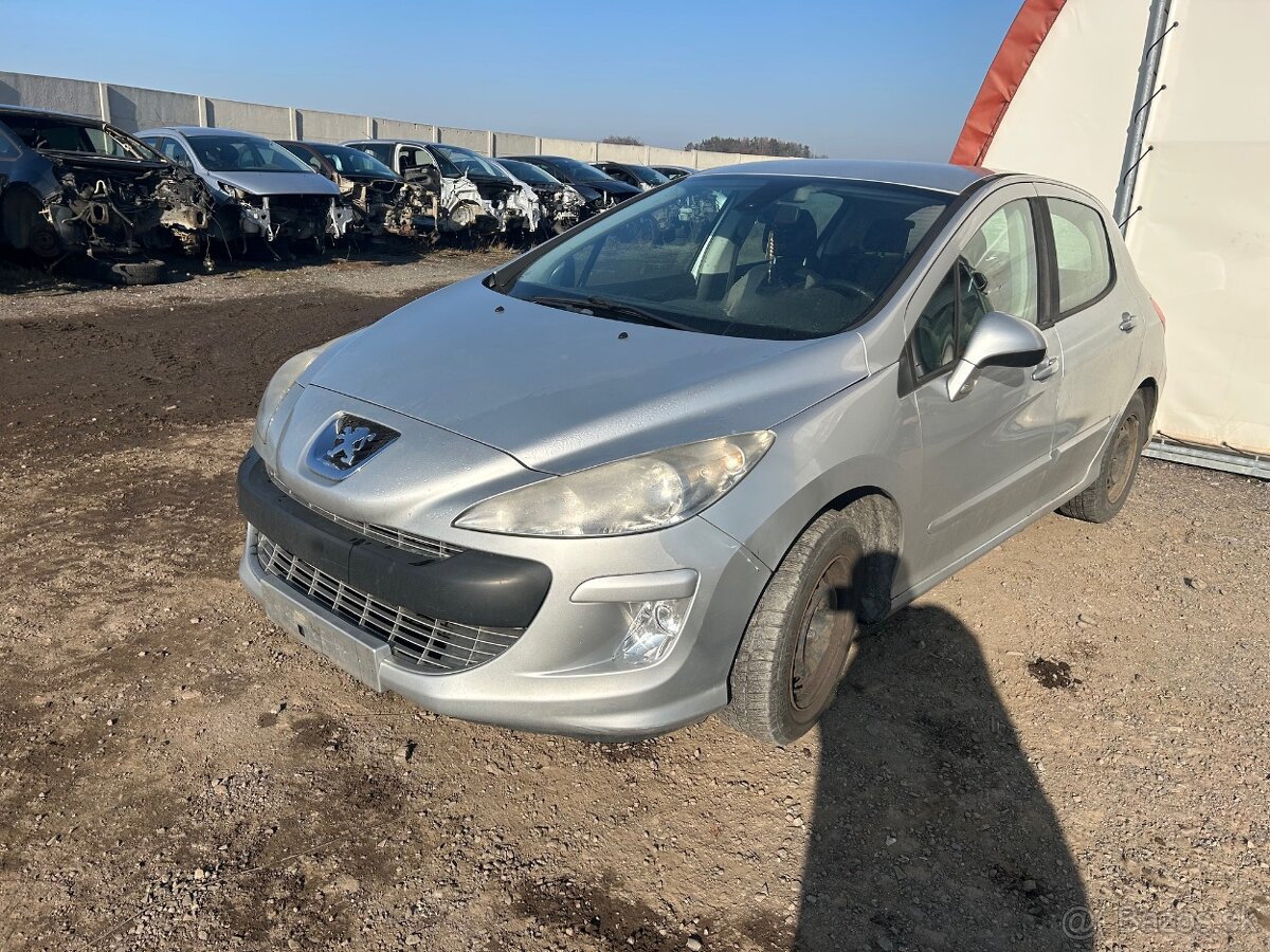 Peugeot 308 1,6 16v 88KW 5FW prodám díly z vozu